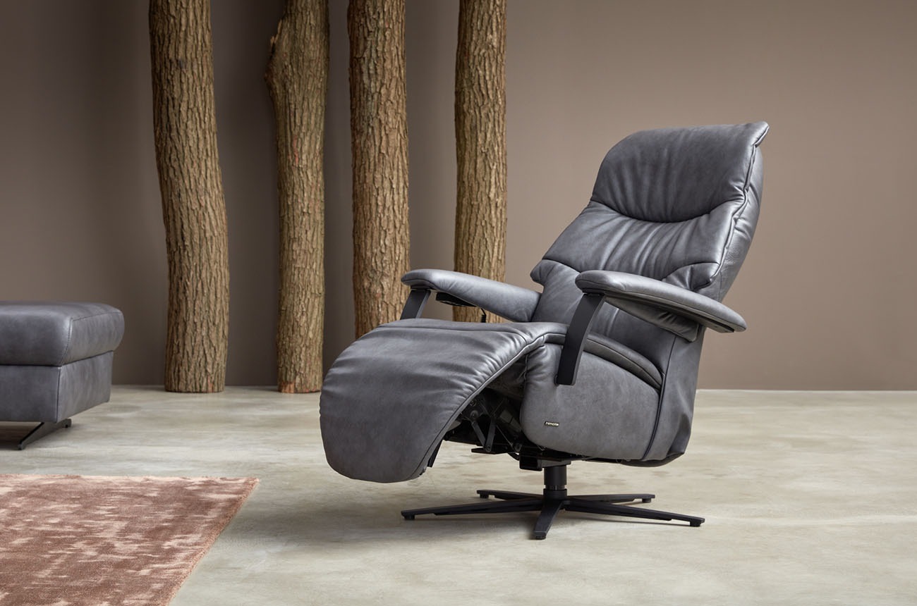 Himolla Relax-Sessel EASY SWING - inkl. Z60 elektrischer Kopfteilverstellung - Ausführung Maxi M