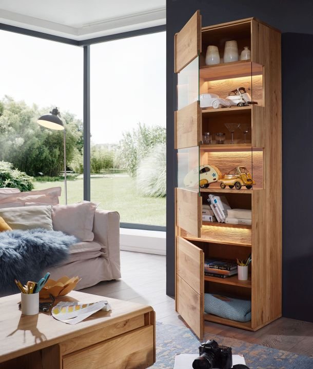 Vitrine Emma Wildeiche geölt 63 x 207 cm